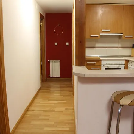 Cochata, Practico Y Centrico - Arafita エスカリリャ